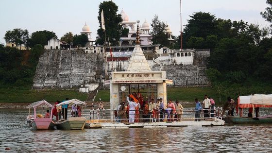 माँ नर्मदा की महिमा | गंगा से भी पवित्र नदी का रहस्य | Narmada Jayanti 2025