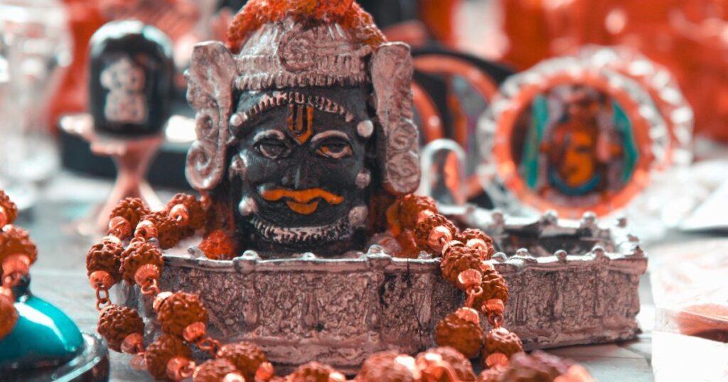 शिवलिंग के सामने 3 बार ताली बजने का रहस्य, रावन ने क्यों बजाई थी ताली